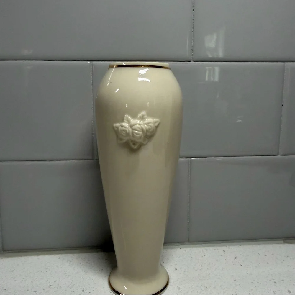 Lenox Rose Blossom Bud Vase Ivory 24k Gold Trim 6” Small